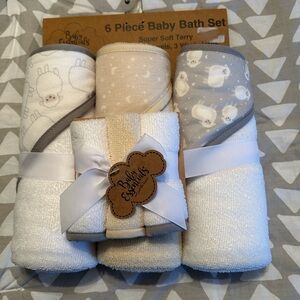 Baby Essentials Soft Terry Bath Set in Cream and Gray